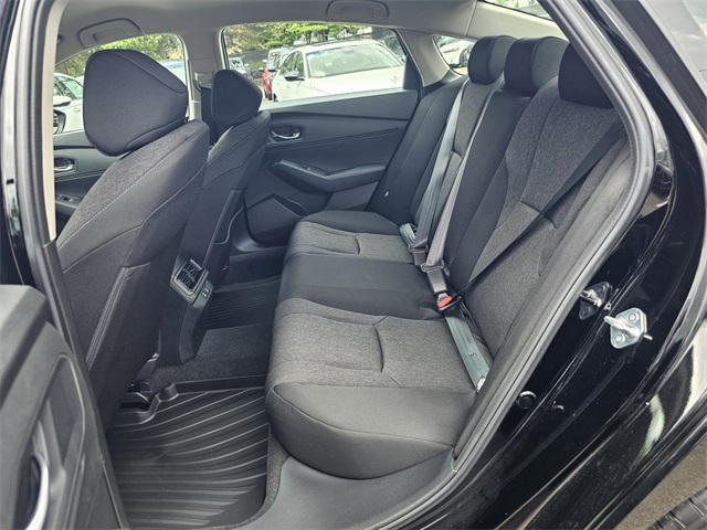2025 Honda Accord LX photo 8