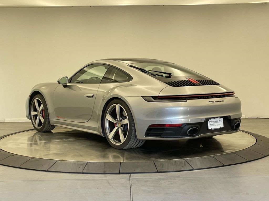 2024 Porsche 911 S photo 3