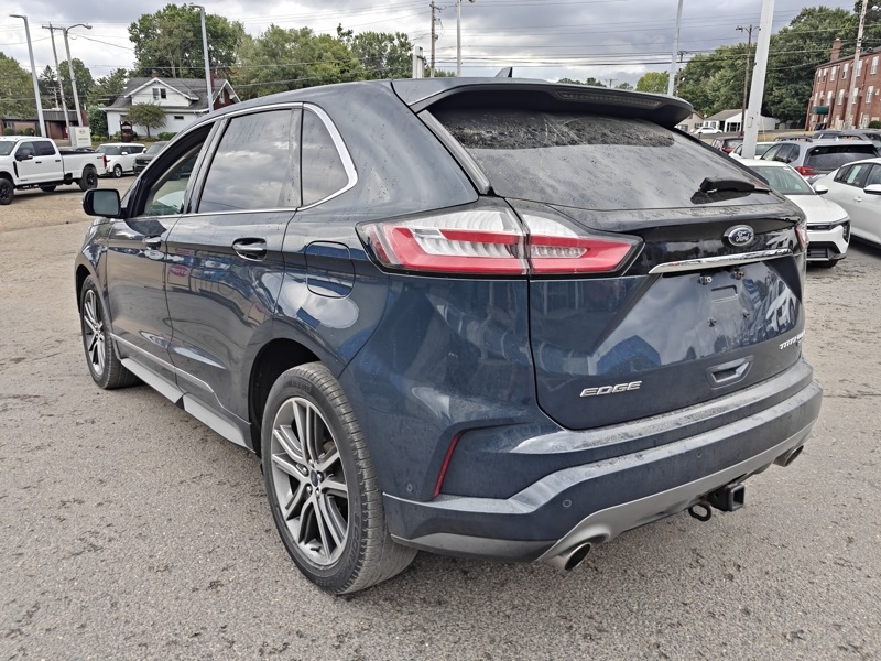 2019 Ford Edge Titanium photo 5