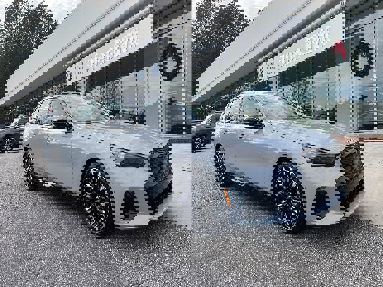 2025 BMW i5 M60's photo