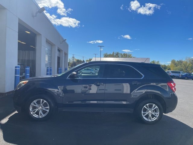 2017 Chevrolet Equinox LS photo 3
