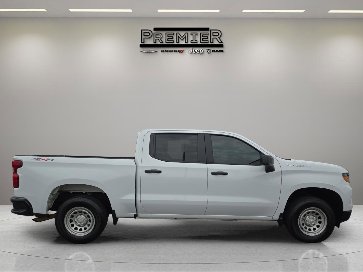 2024 Chevrolet Silverado 1500 Work Truck photo 6
