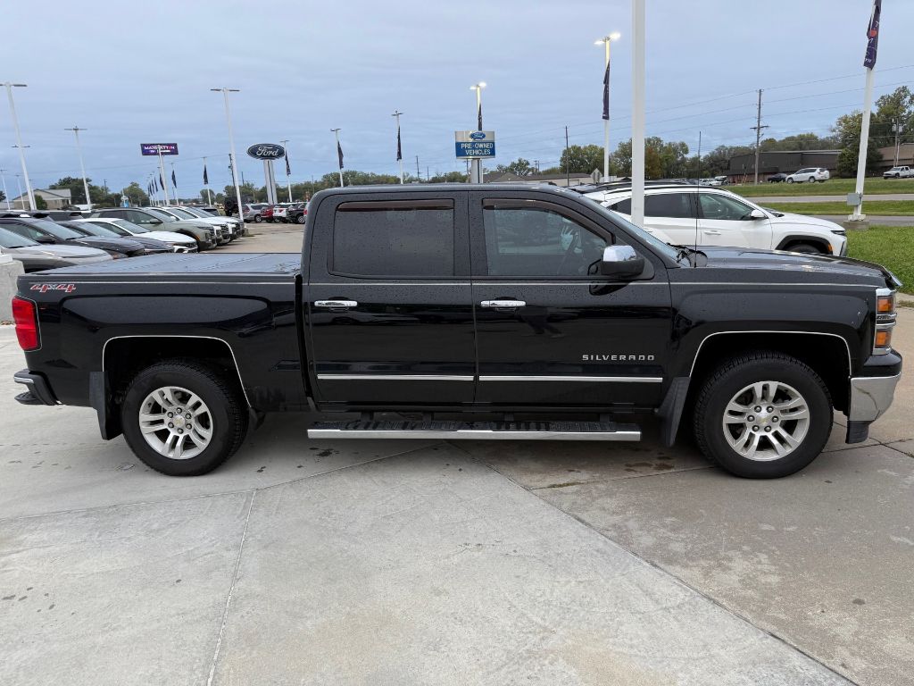 2014 Chevrolet Silverado 1500 LT photo 4
