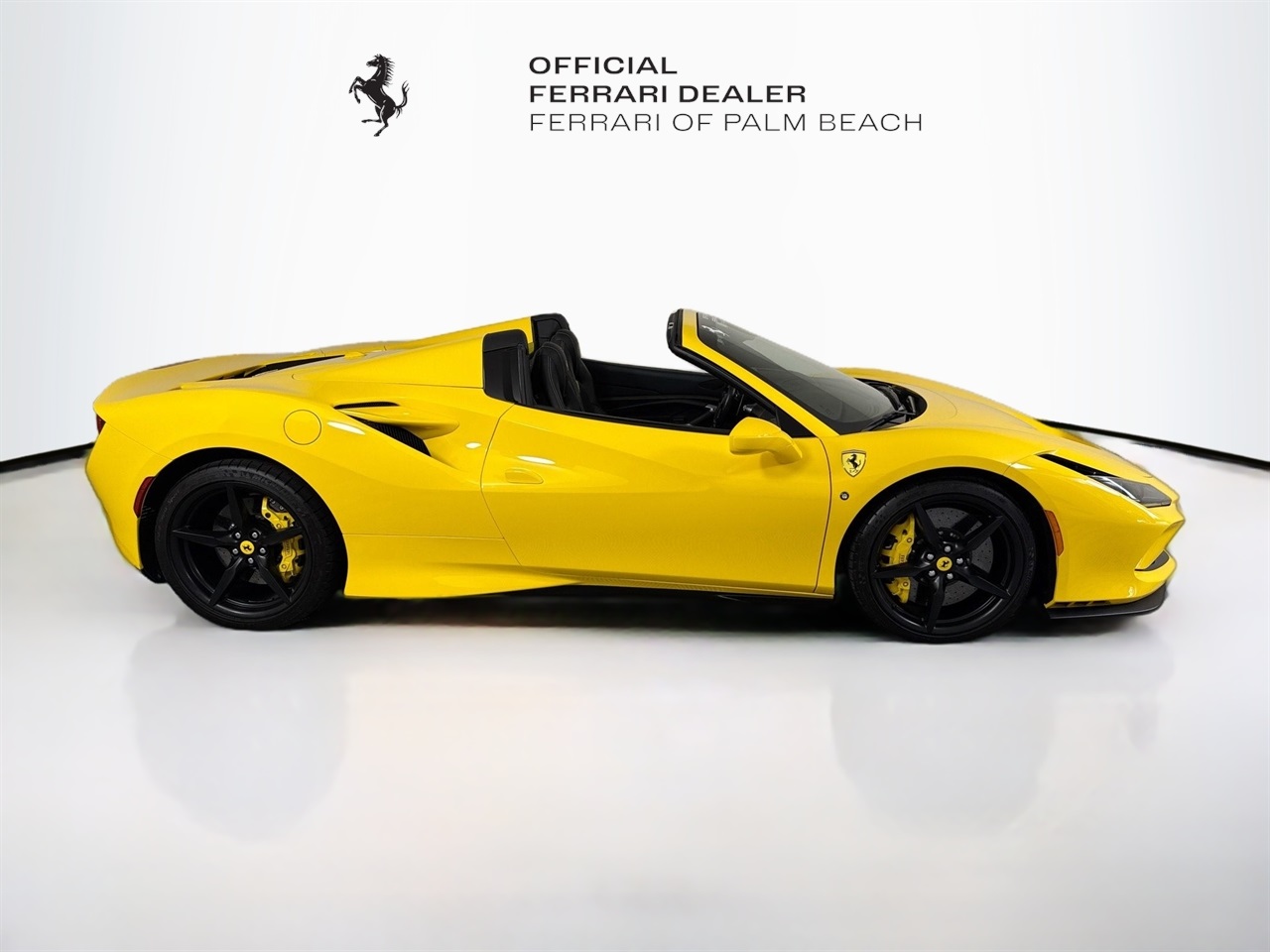2021 Ferrari F8 Spider Base photo 3
