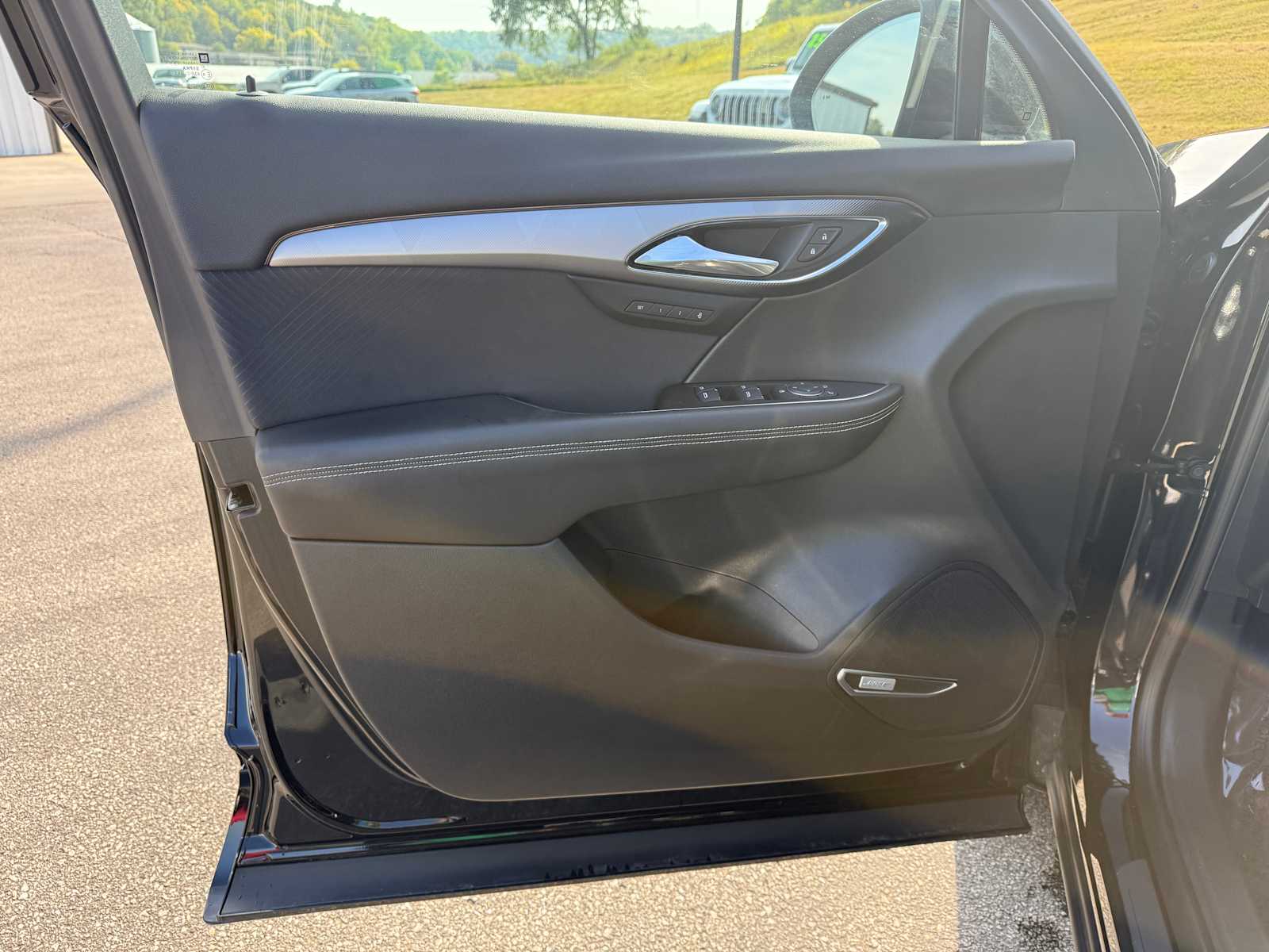 2025 Buick Envision Sport Touring photo 12