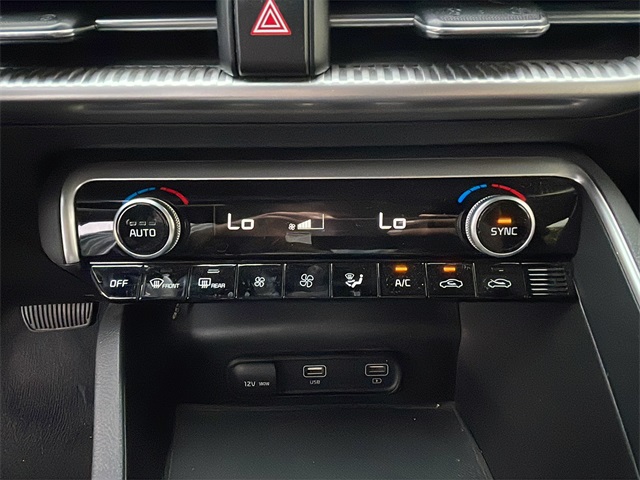 2022 Kia K5 GT-Line photo 23