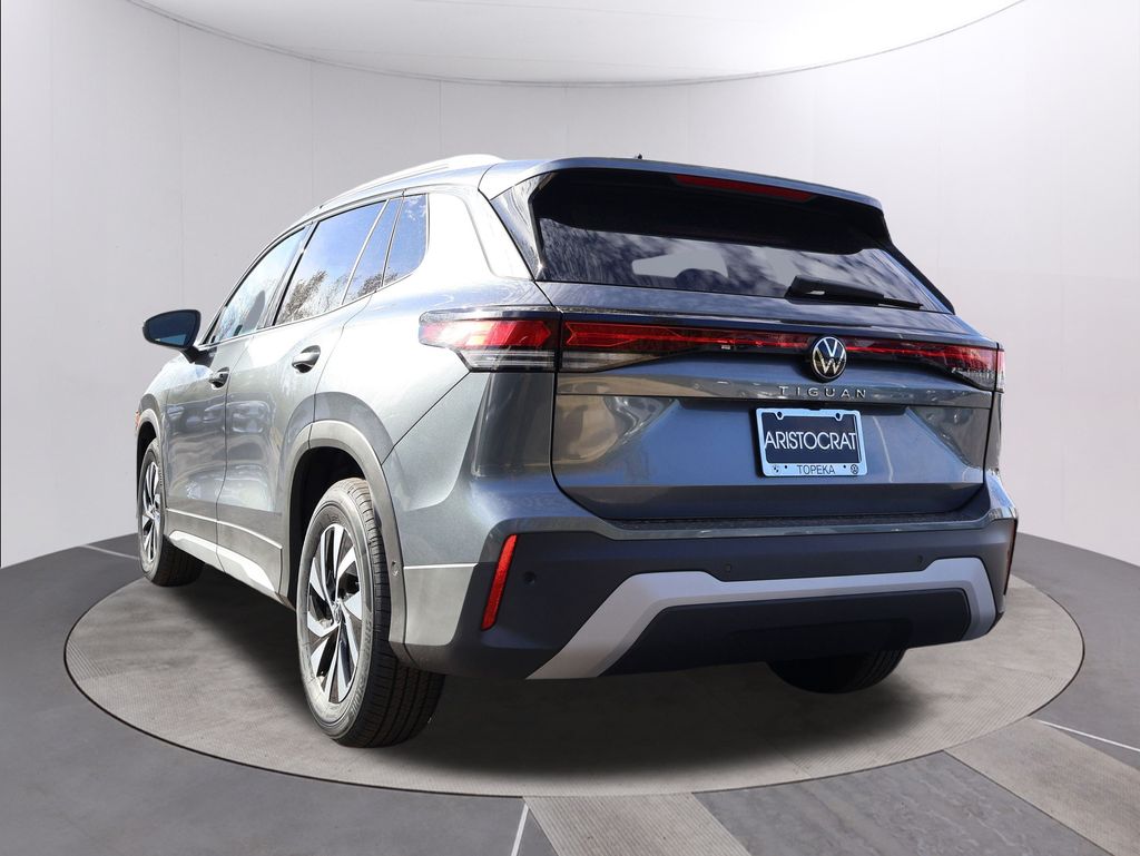 2026 Volkswagen Tiguan S photo 2