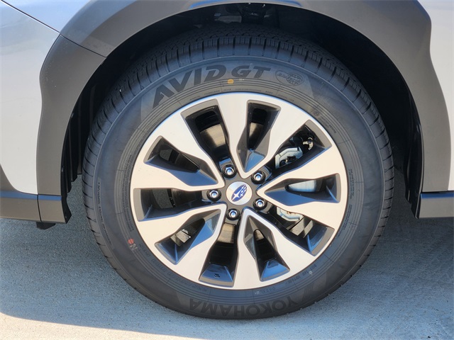2025 Subaru Outback Touring XT photo 7