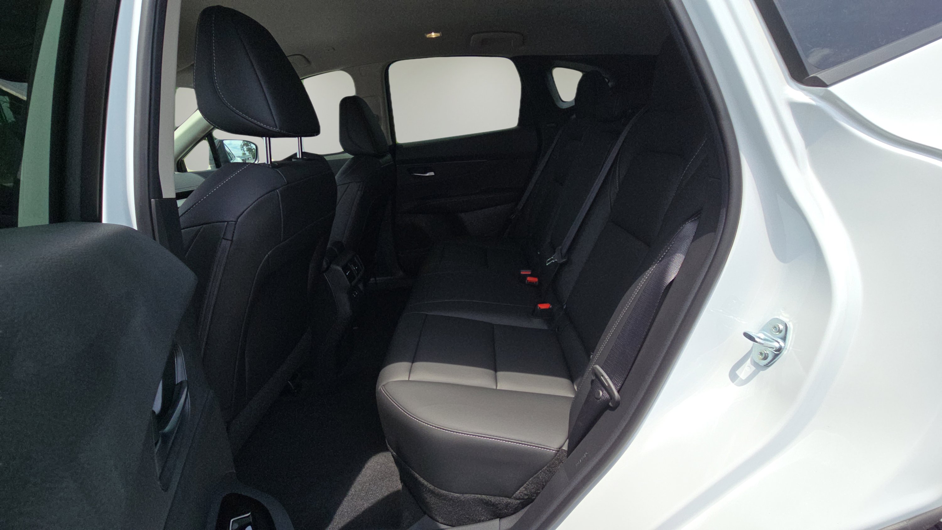 2025 Nissan Murano SV photo 11