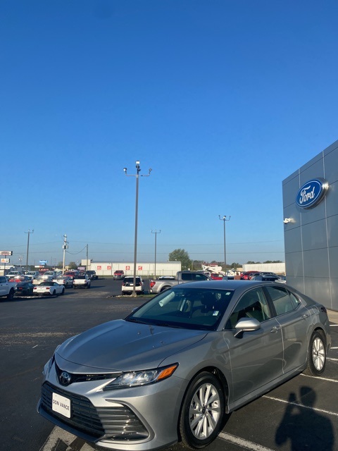 2024 Toyota Camry LE photo 3