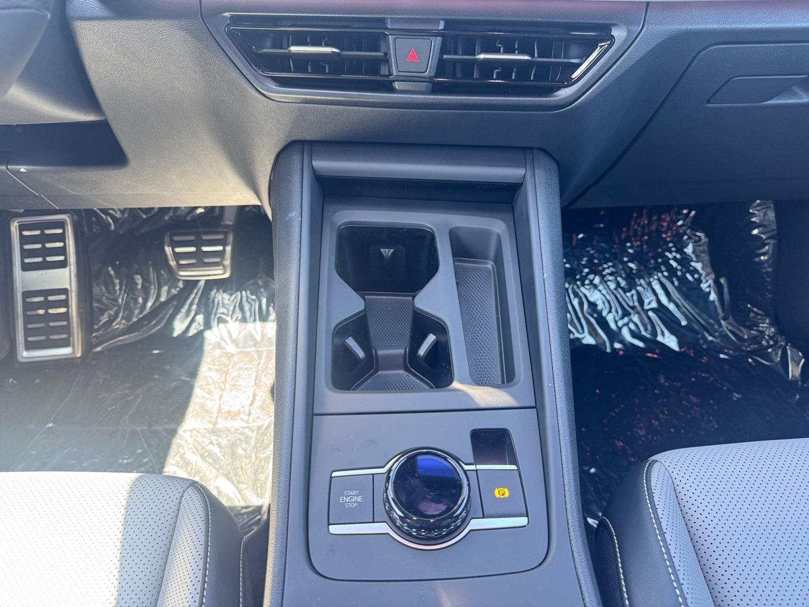 2025 Volkswagen Tiguan SE R-Line Black photo 11