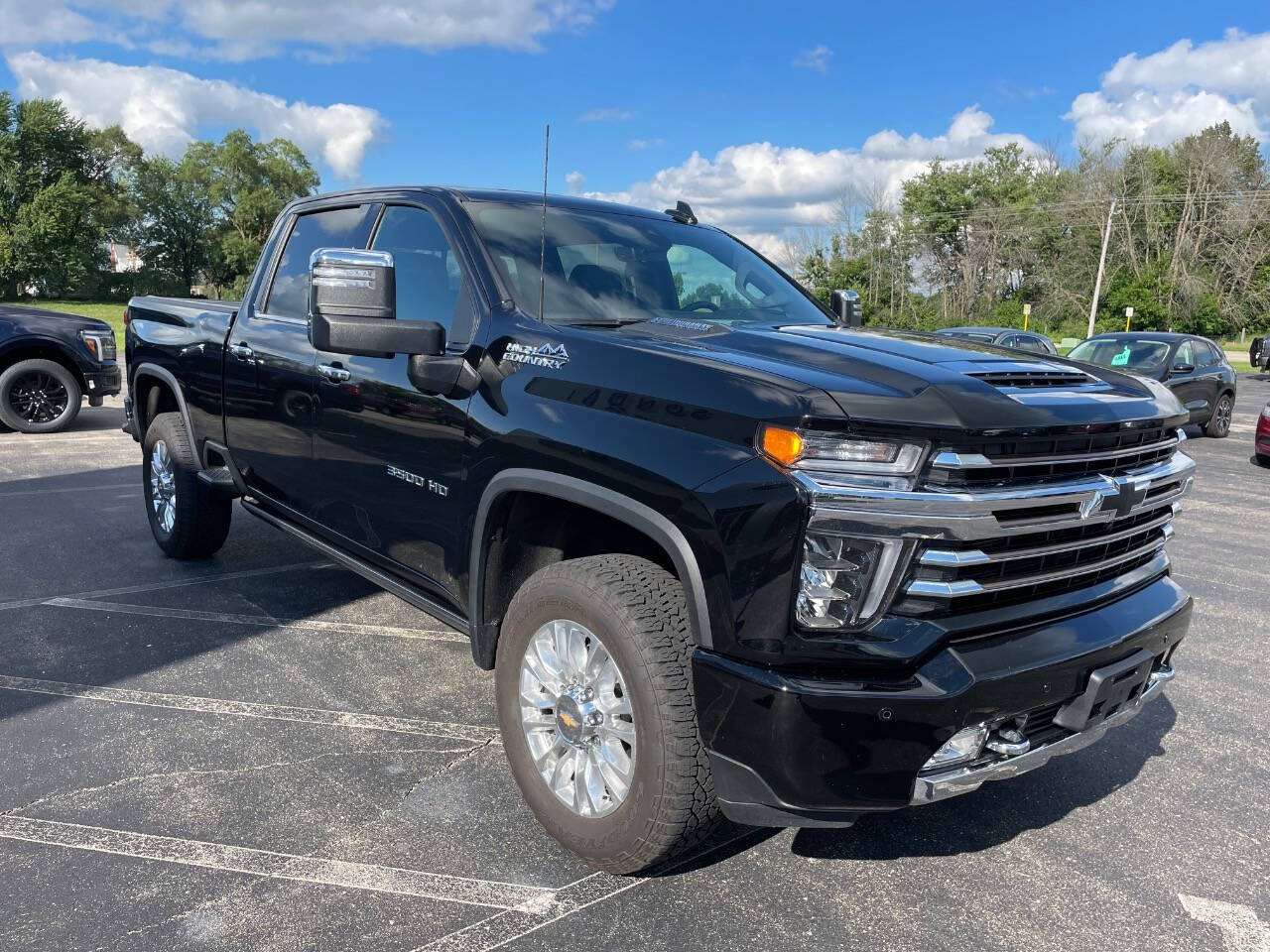 2021 Chevrolet Silverado 3500HD High Country photo 3