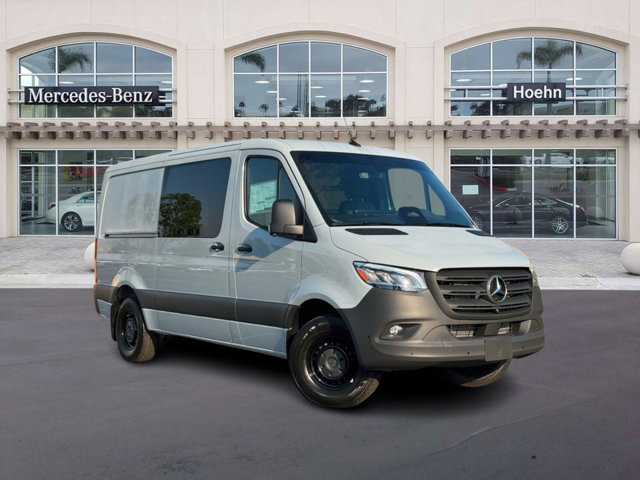 2025 Mercedes-Benz Sprinter Crew Van Base's photo