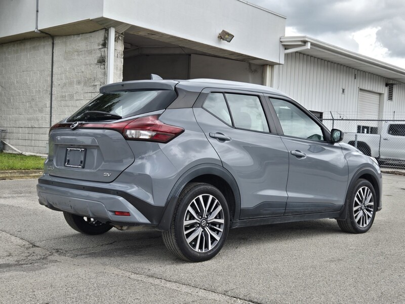 2021 Nissan Kicks SV photo 7