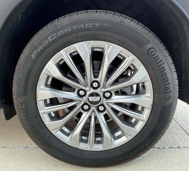 2025 Cadillac XT4 Premium Luxury photo 16