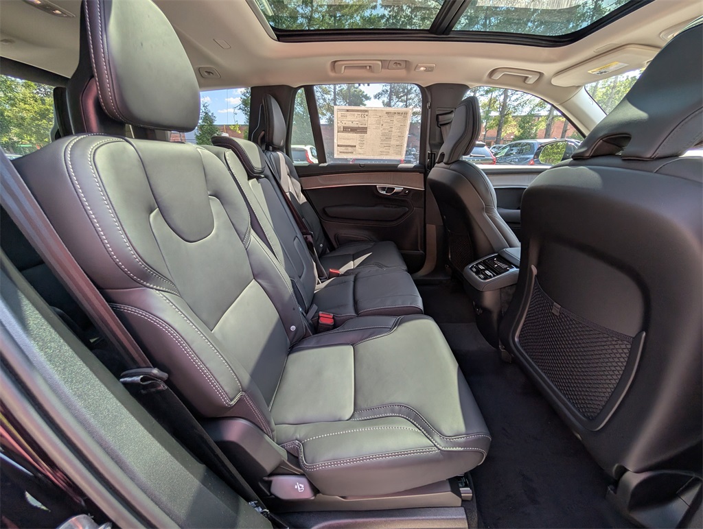2026 Volvo XC90 photo 4