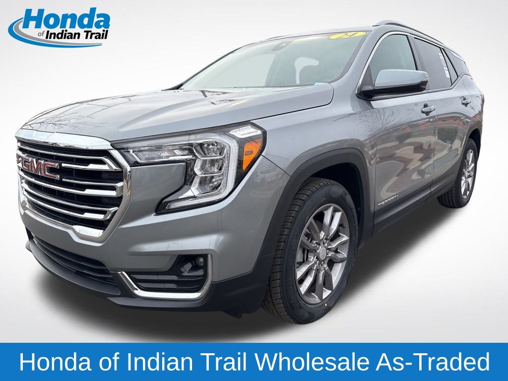 2024 GMC Terrain SLT's photo