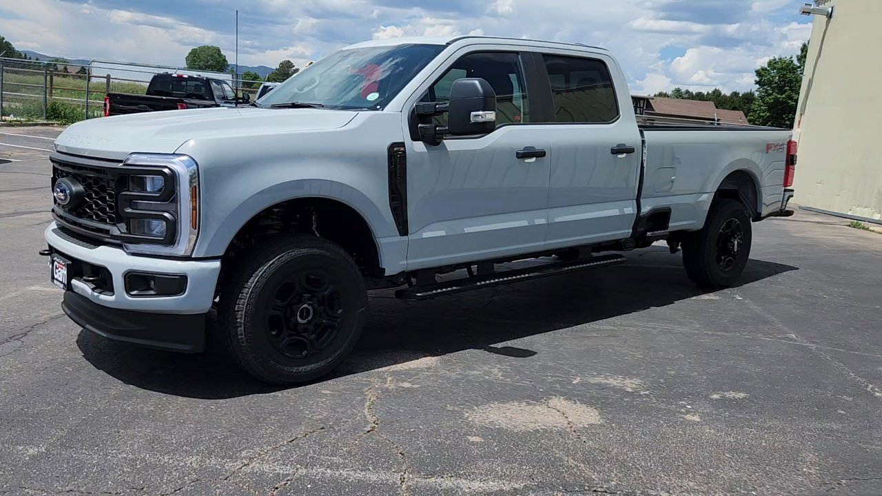 2025 Ford F-250 XL photo 2