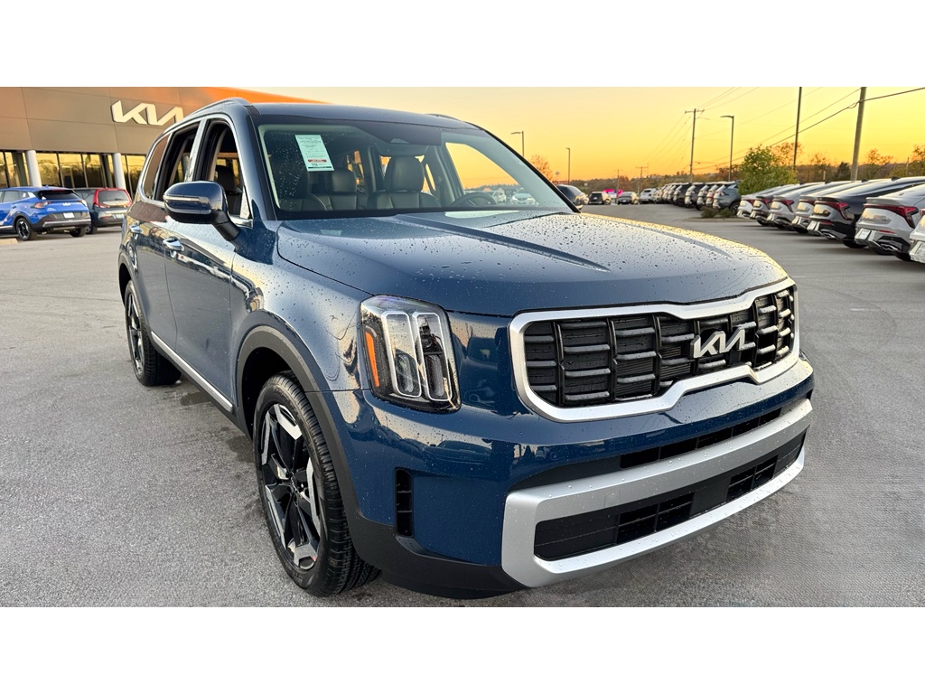 2025 Kia Telluride S's photo