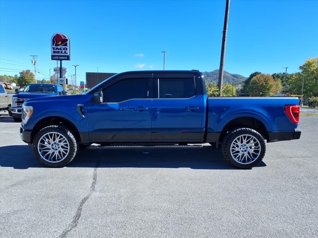 2023 Ford F-150 XLT photo 2