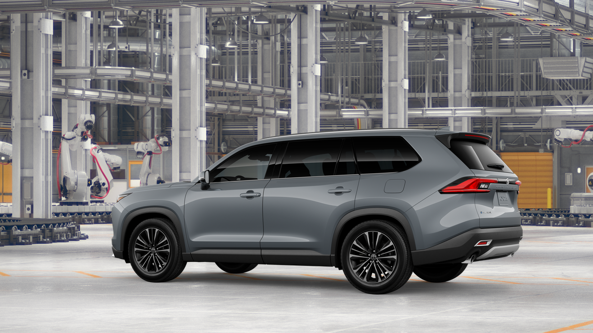 2026 Toyota Grand Highlander Hybrid MAX Platinum AWD photo 4