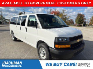 2025 Chevrolet Express Passenger LS's photo