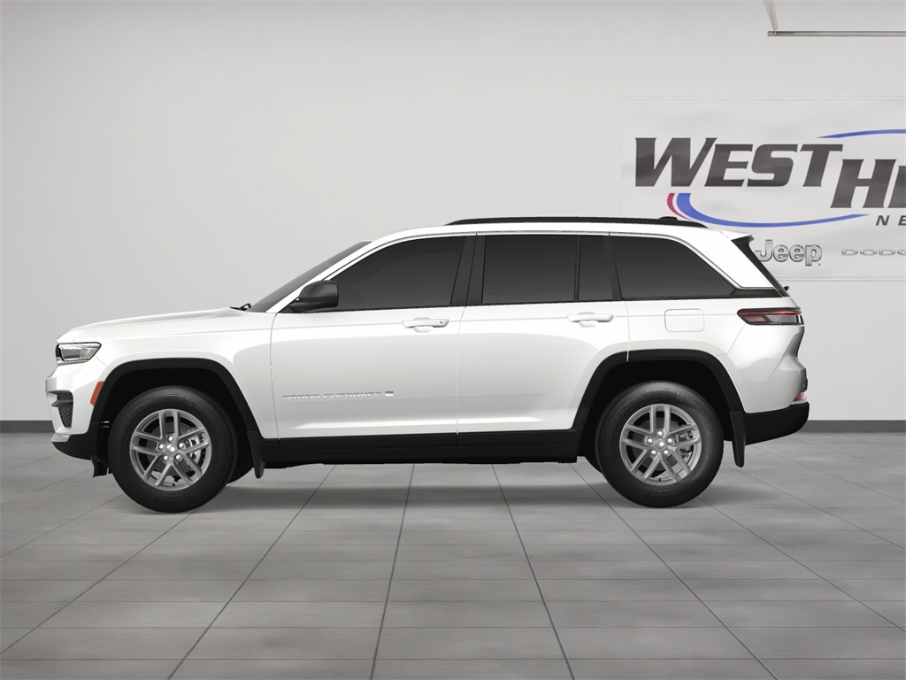 2025 Jeep Grand Cherokee Laredo X photo 3