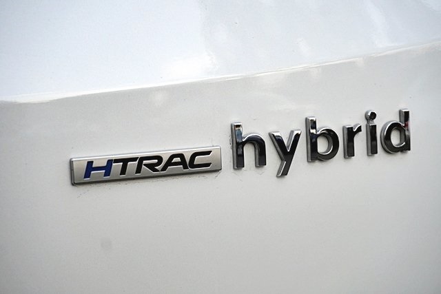Used 2022 White Hyundai Limited image 8