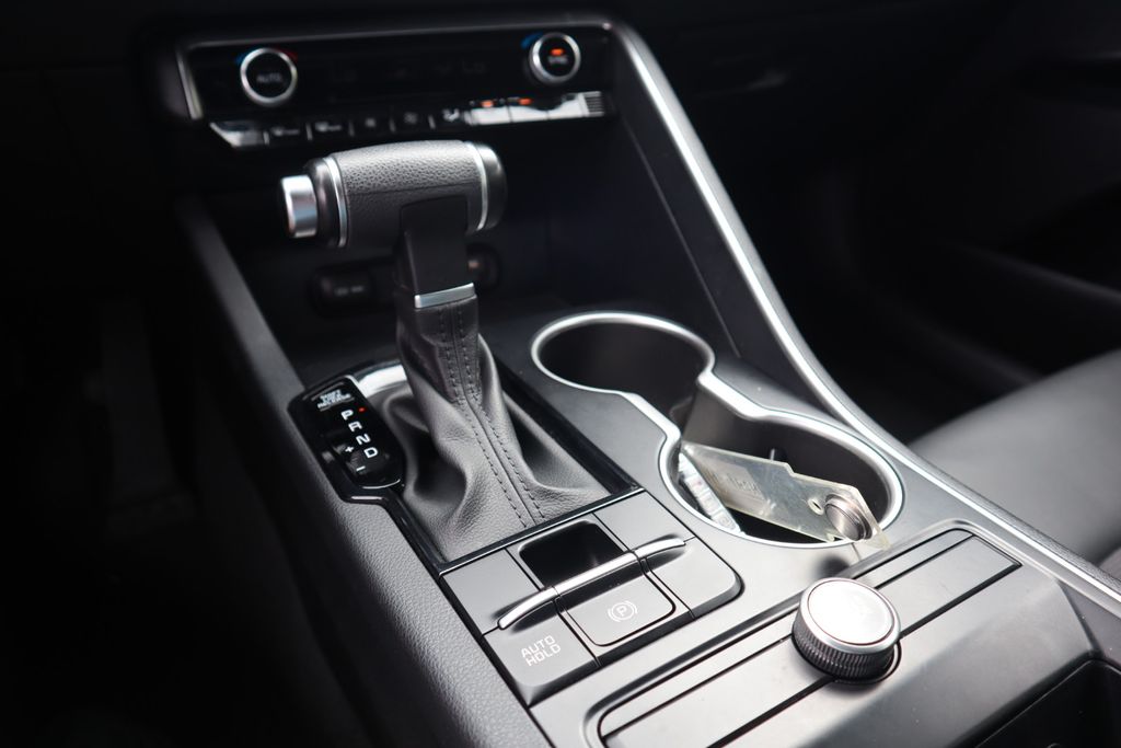 2023 Kia K5 GT-Line photo 17