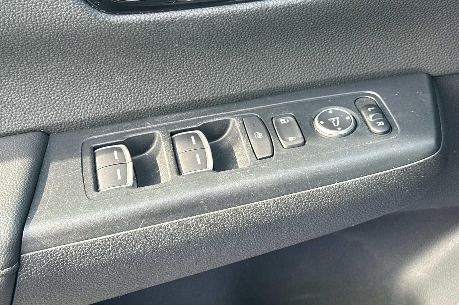 2024 Honda CR-V EX-L photo 8