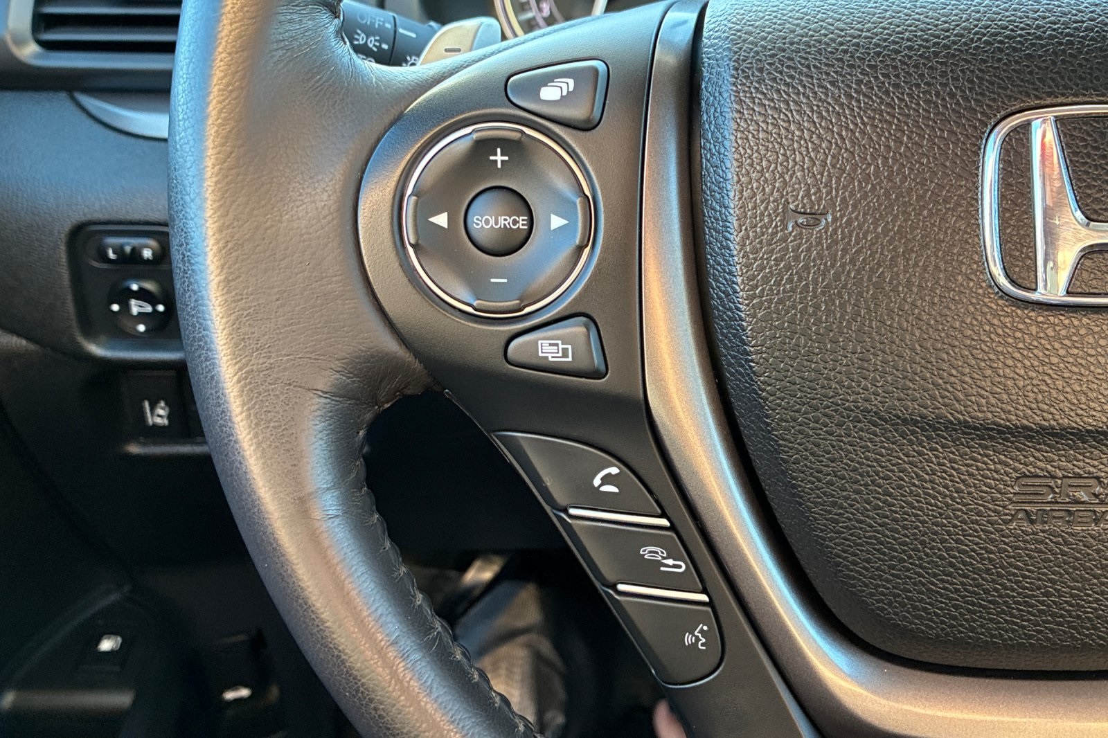 2023 Honda Ridgeline RTL photo 22