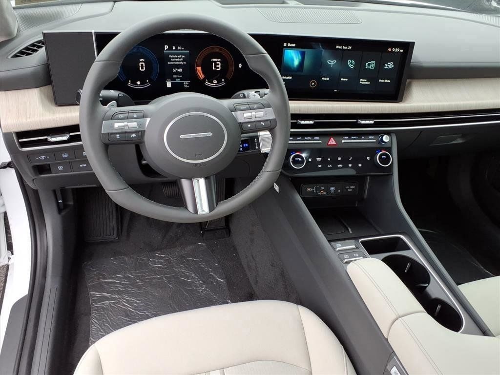 2026 Hyundai Sonata Hybrid SEL photo 4