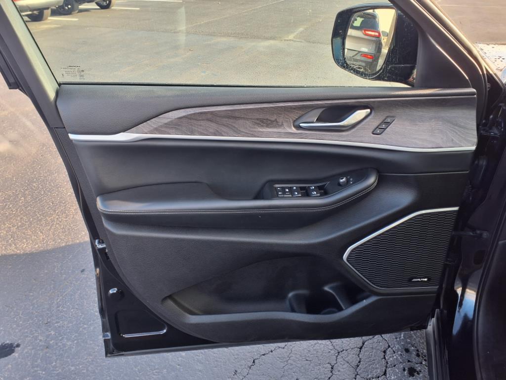 2024 Jeep Cherokee Limited 4xe photo 24