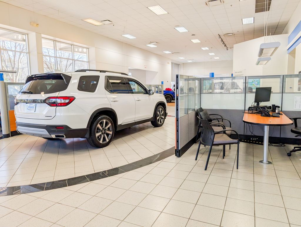 2026 Honda HR-V LX photo 5