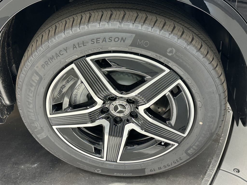2026 Mercedes Benz GLC 300 photo 12