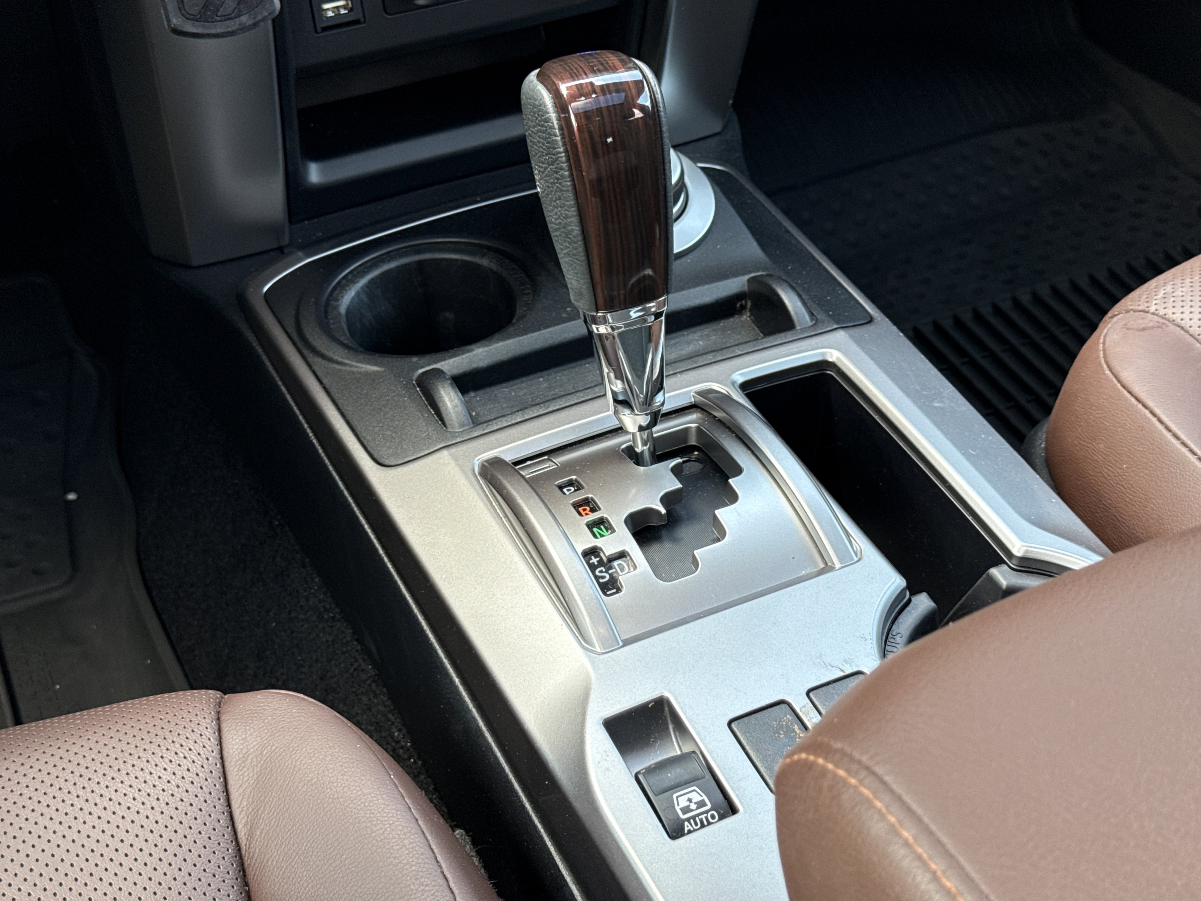 2024 Toyota 4Runner Limited photo 4