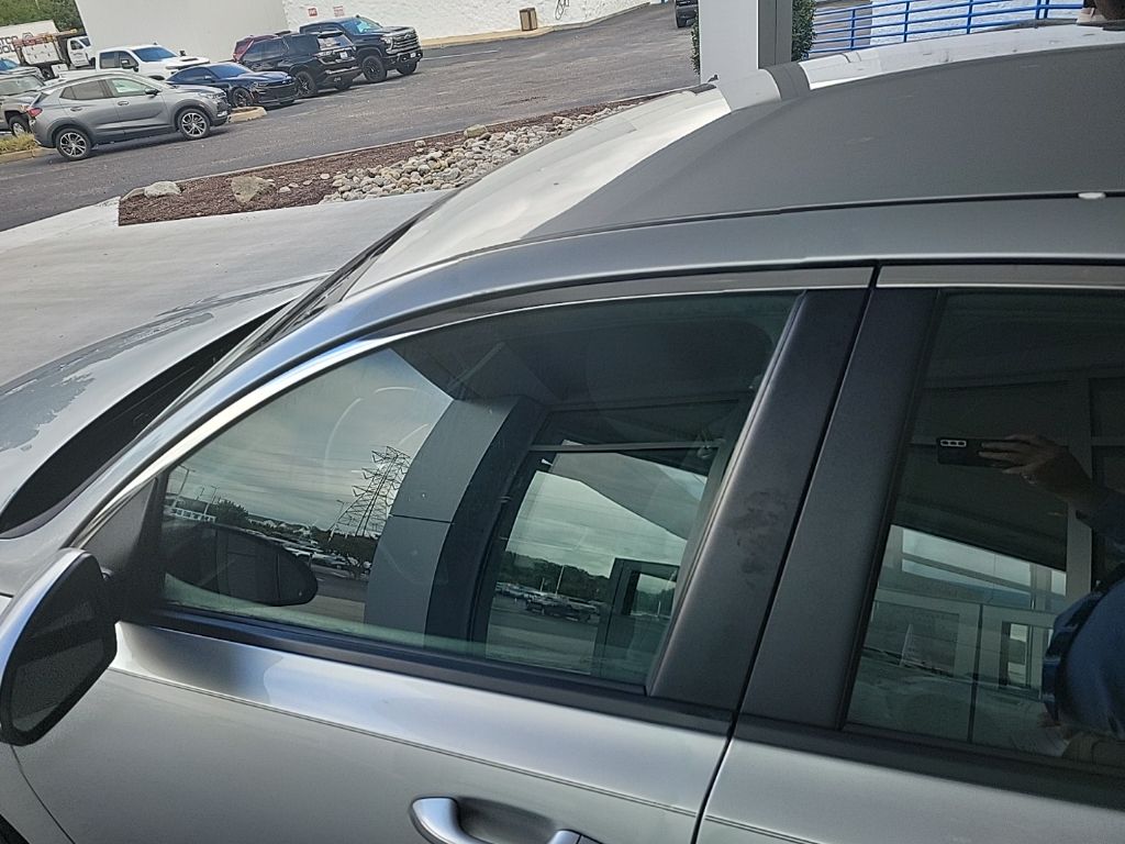 2019 Kia Optima LX photo 17