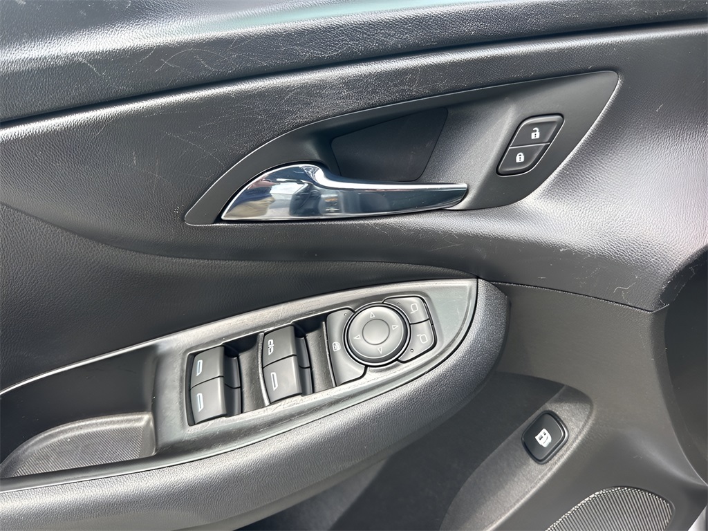 2018 Chevrolet Volt LT photo 21