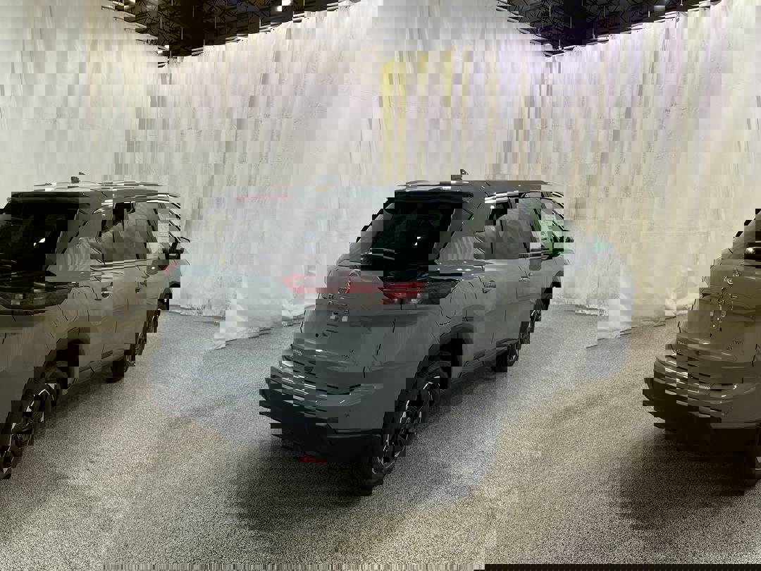 2026 Nissan Rogue SV photo 3