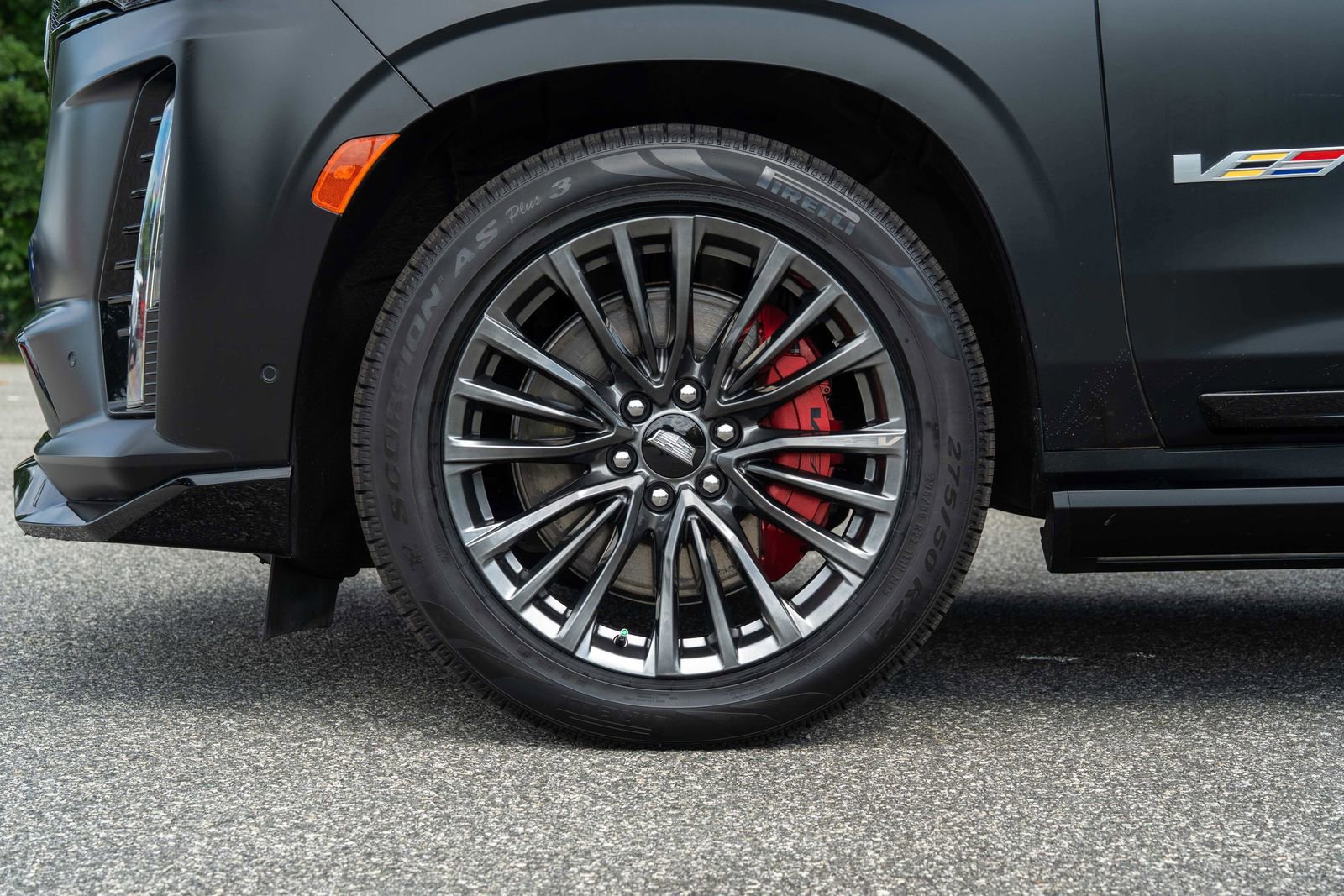 2023 Cadillac Escalade V-Series photo 9