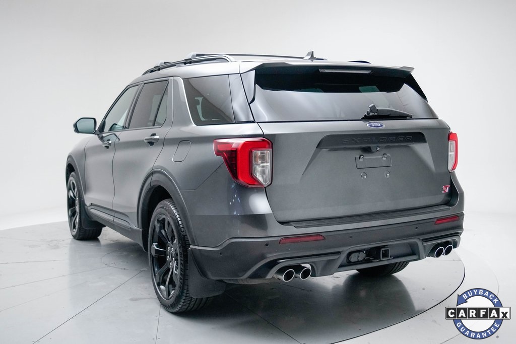 2020 Ford Explorer ST photo 2