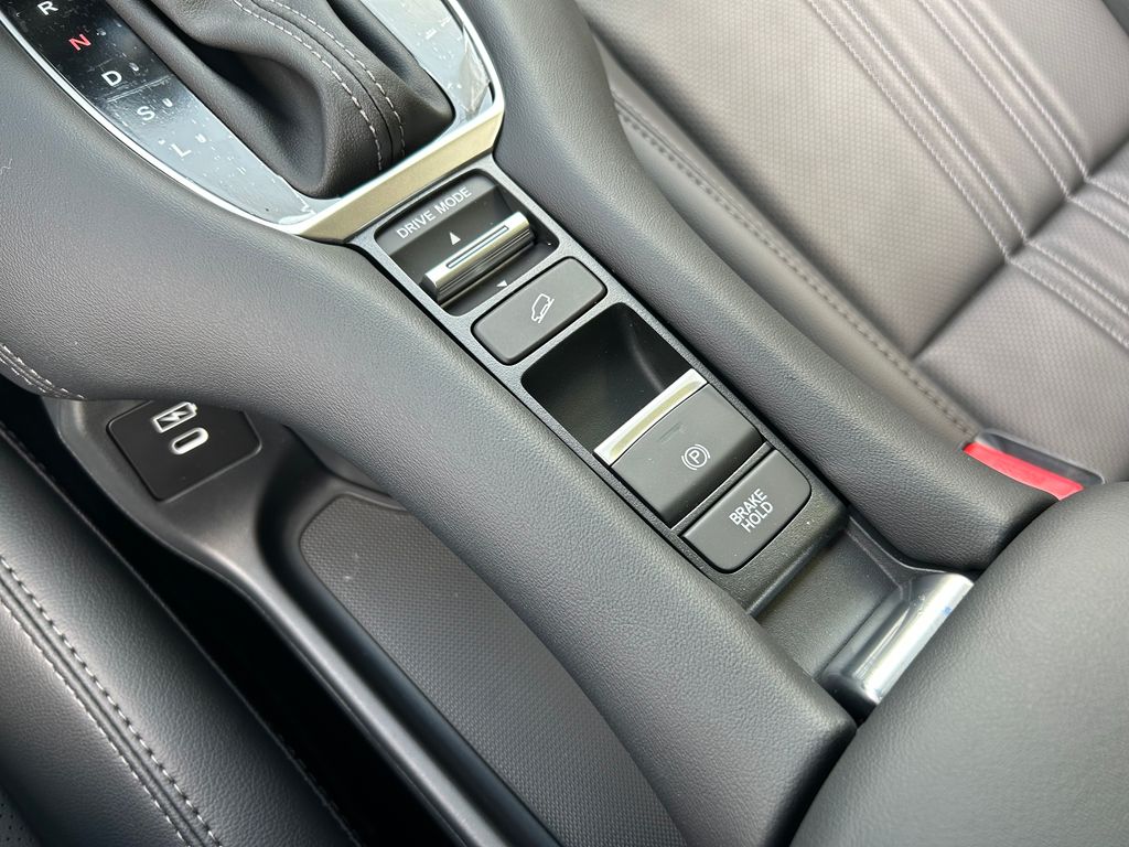 2026 Honda HR-V EX-L photo 30