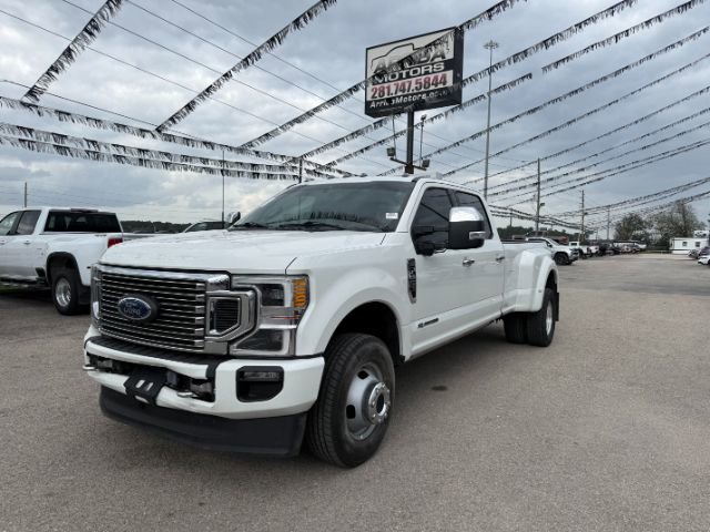 2022 Ford F-350 Super Duty Platinum's photo