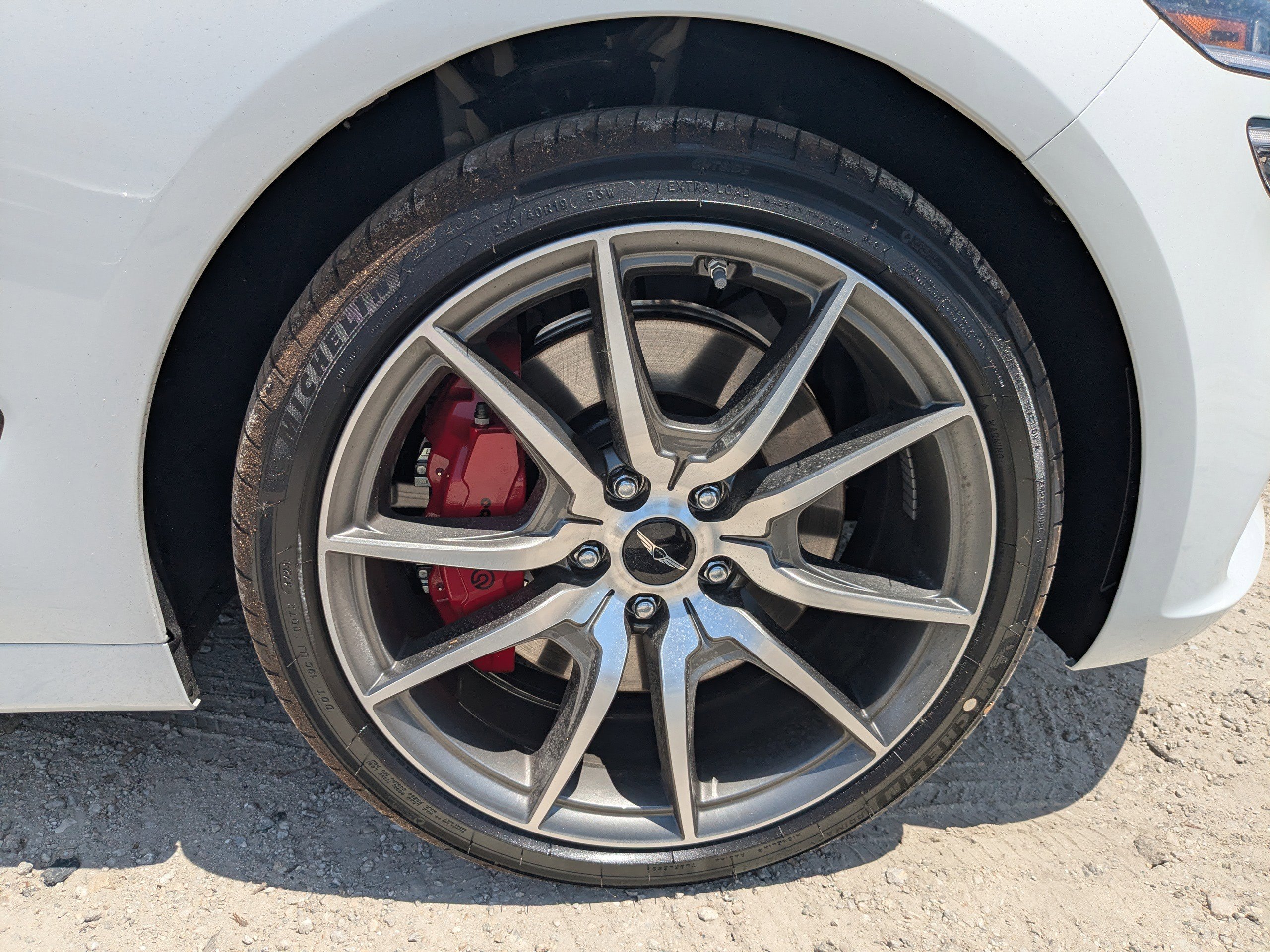 2025 Genesis G70 2.5T photo 9