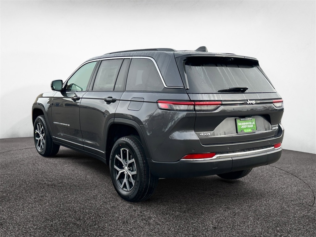2025 Jeep Grand Cherokee Limited photo 2