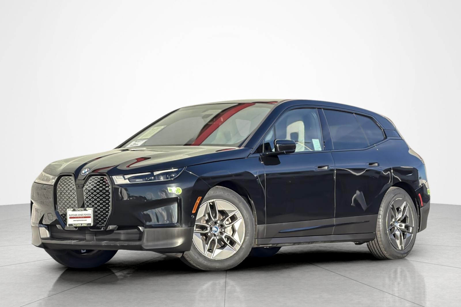 2023 BMW iX Base's photo