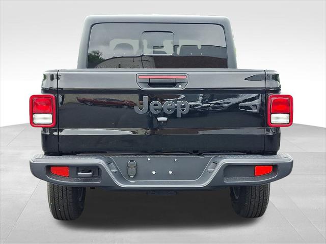 2025 Jeep Gladiator Sport S photo 4