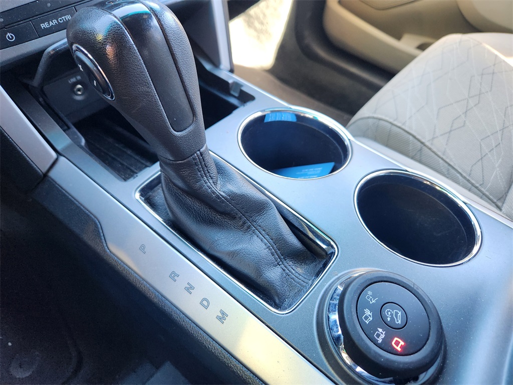 2014 Ford Explorer Base photo 17
