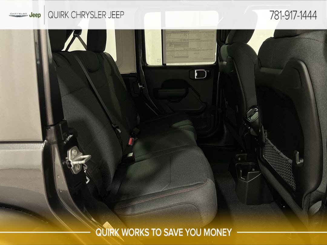 New 2025 Granite Crystal Metallic Clearcoat Jeep Rubicon image 20