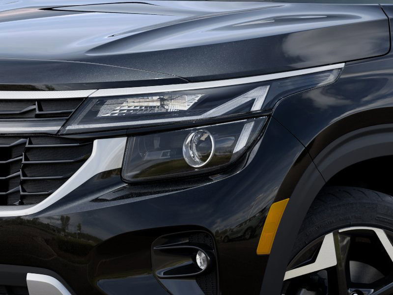 2025 Kia Seltos EX photo 10